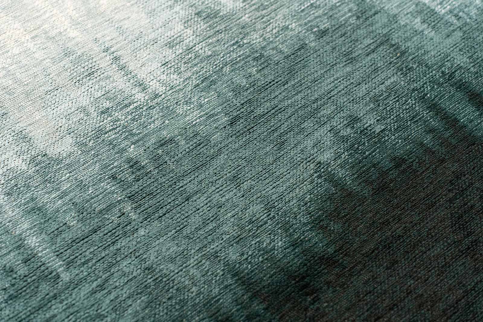 Louis De Poortere tapis Meditation 2073 Sendai Deep Water zoom 5